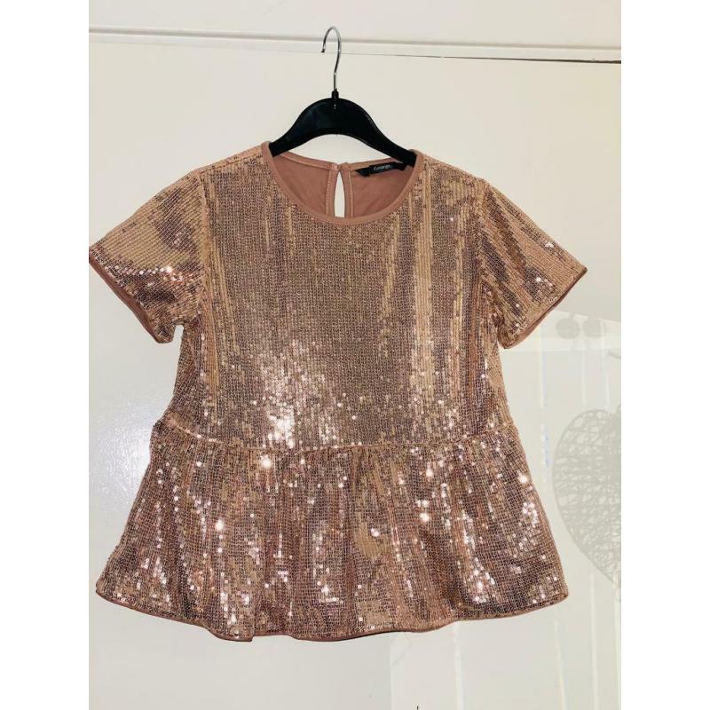 New sequinned top and skirt