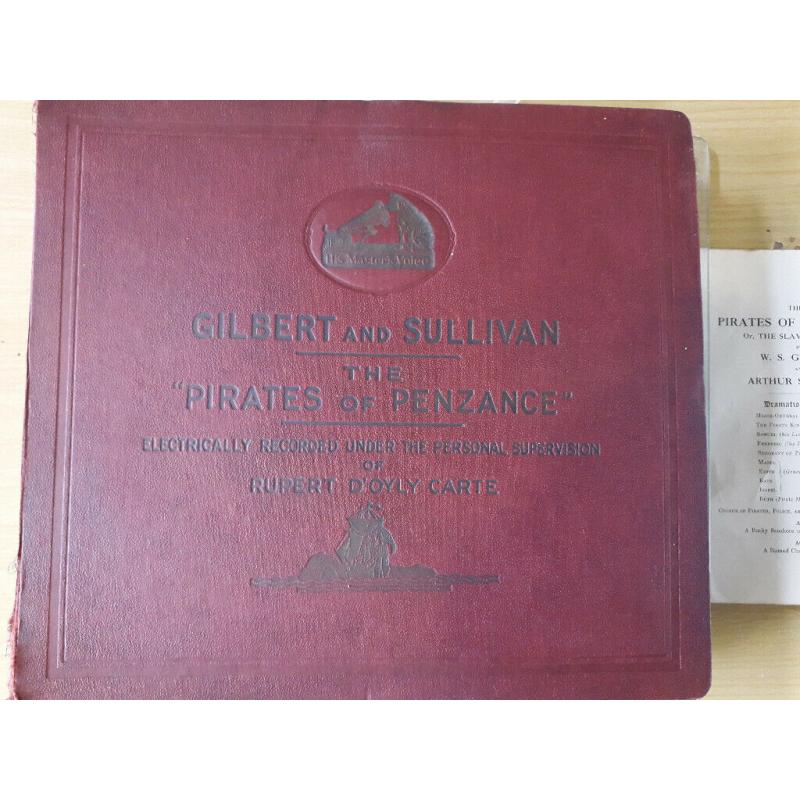 Box set of 11 records Gilbert and Sullivan 12 inch shellac/bakelite records - BD18 Saltaire